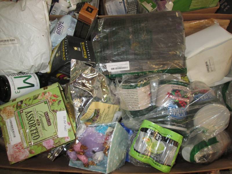 lot 108 image: Lot of Misc, Coffe, Tea, Health Sup...