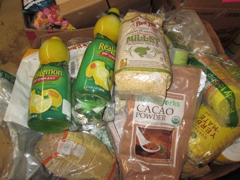 lot 125 image: Large Assorted Lot of Food - (2 cas...