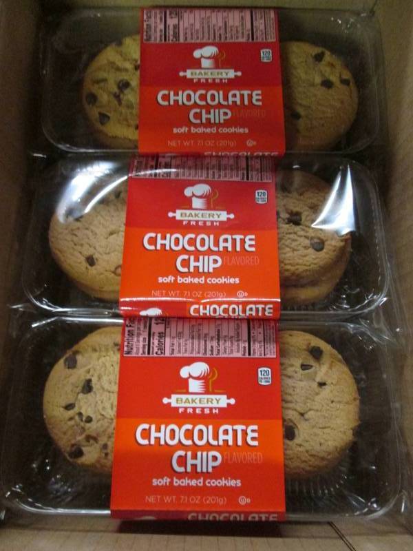 lot 194 image: Bakery Fresh Chocolate Chip Cookies...
