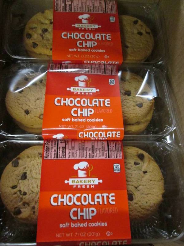 lot 196 image: Bakery Fresh Chocolate Chip Cookies...