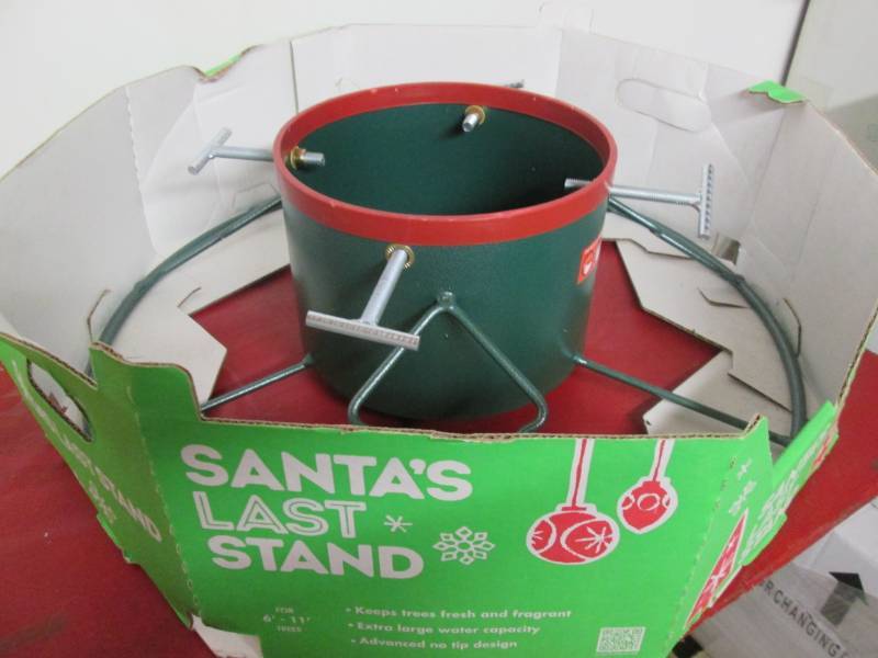 lot 200 image: Christmas Tree Stand 6-11 Tree 2...