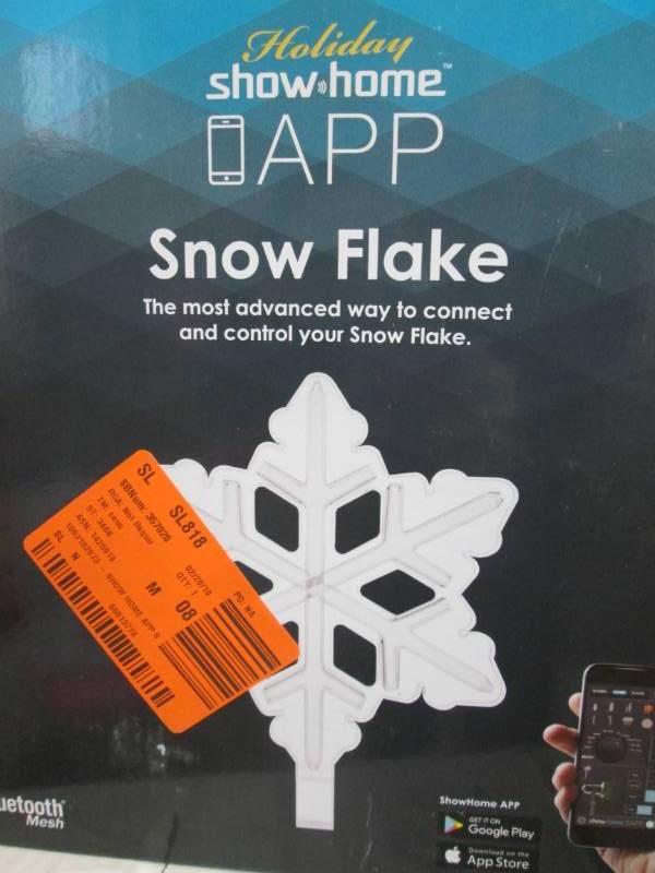 lot 204 image: Holiday Show Home App Snow Flake -B...