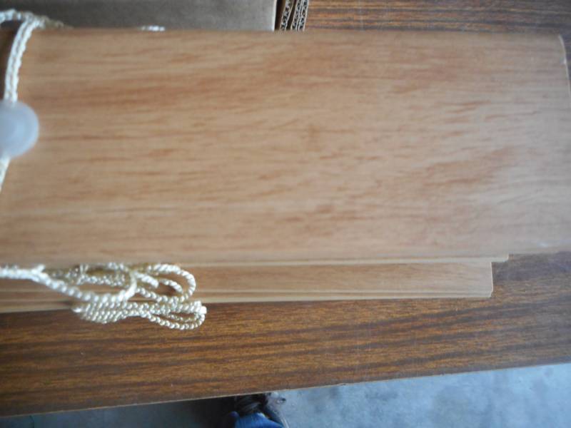 lot 22 image: Wooden Blinds