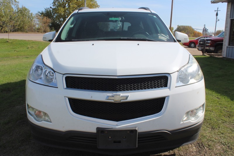 2010 Chevrolet Traverse LT - 2 Owner -