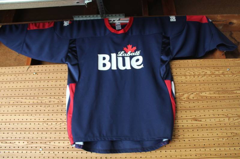 labatt blue hockey jersey