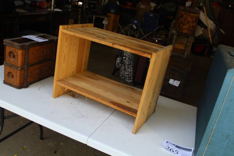 lot 265 image: Wood Shelf