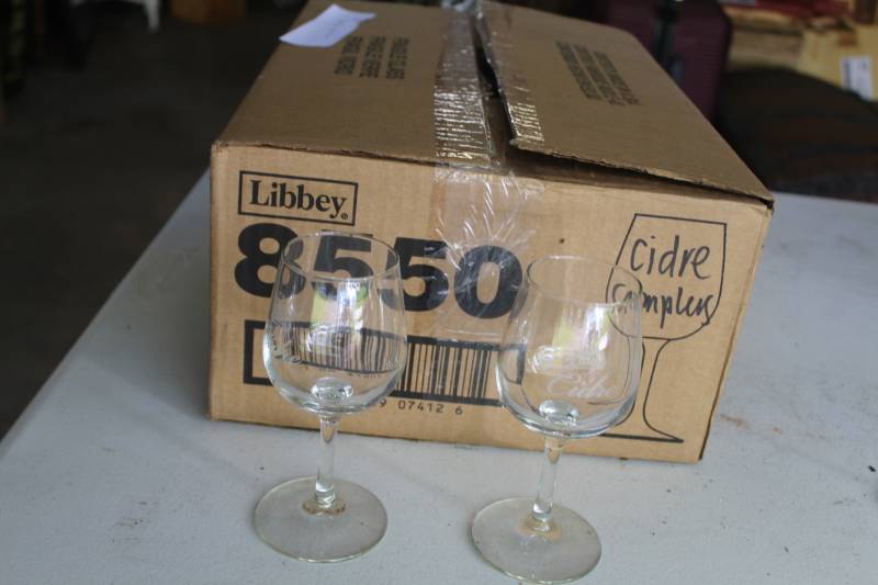 lot 249A image: Lot of (26) Stella Artois Cidre Wine Taster Glasses