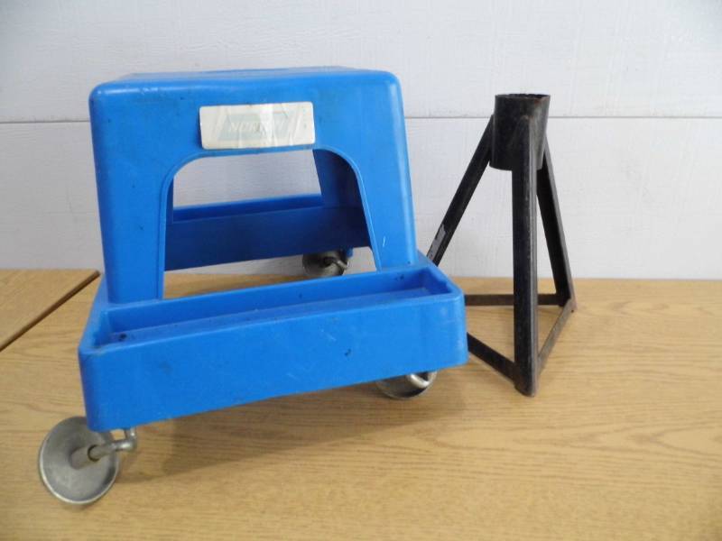 Rolling Stool
