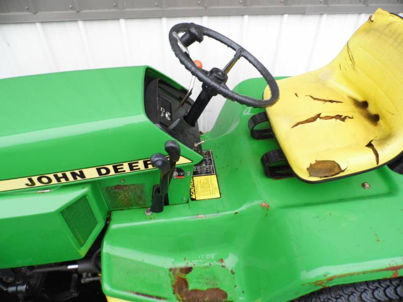 John Deere Mower 318