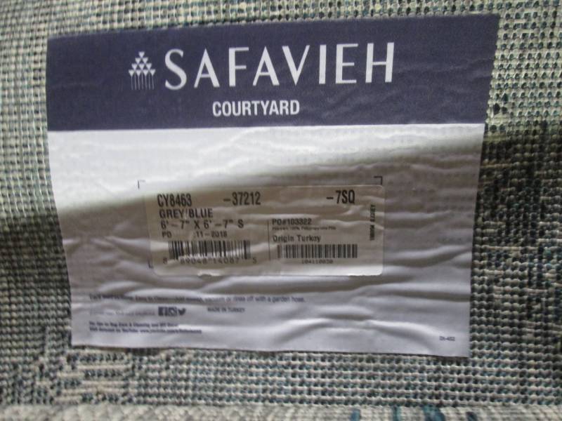 lot 6 image: safavieh courtyard rug 6 - 7...