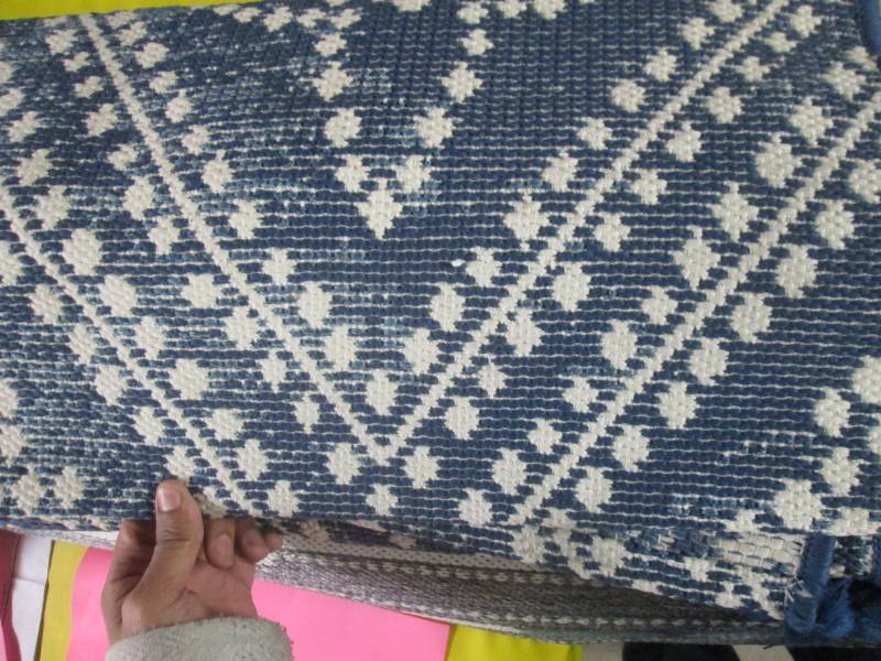 lot 7 image: threshold 5 7 rug...