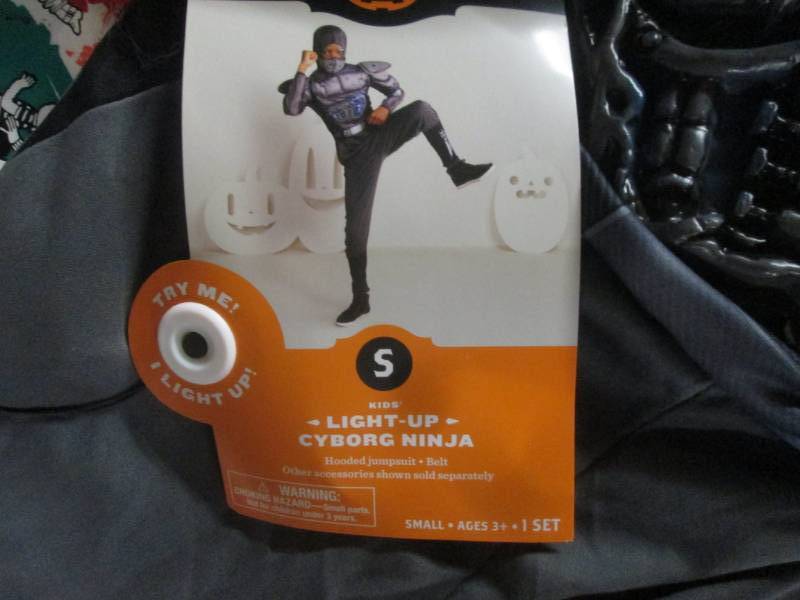 lot 31 image: light cyborg ninja costumer lgihts ...