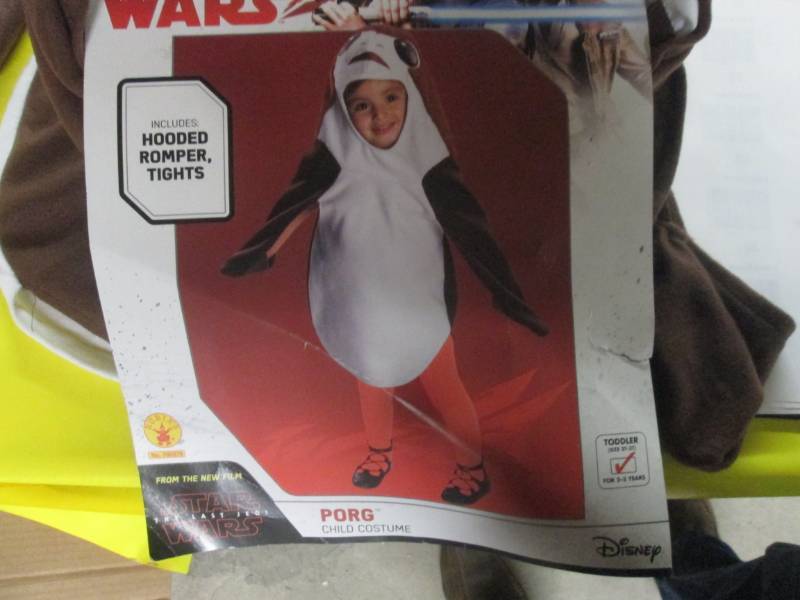 lot 39 image: Star wars Porg costumer...