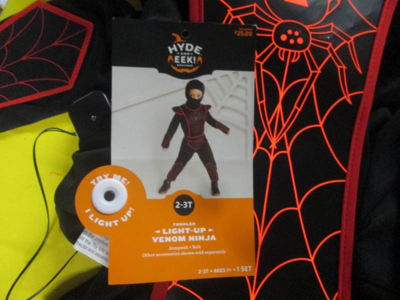 lot 41 image: light up ninja costumer lights up...