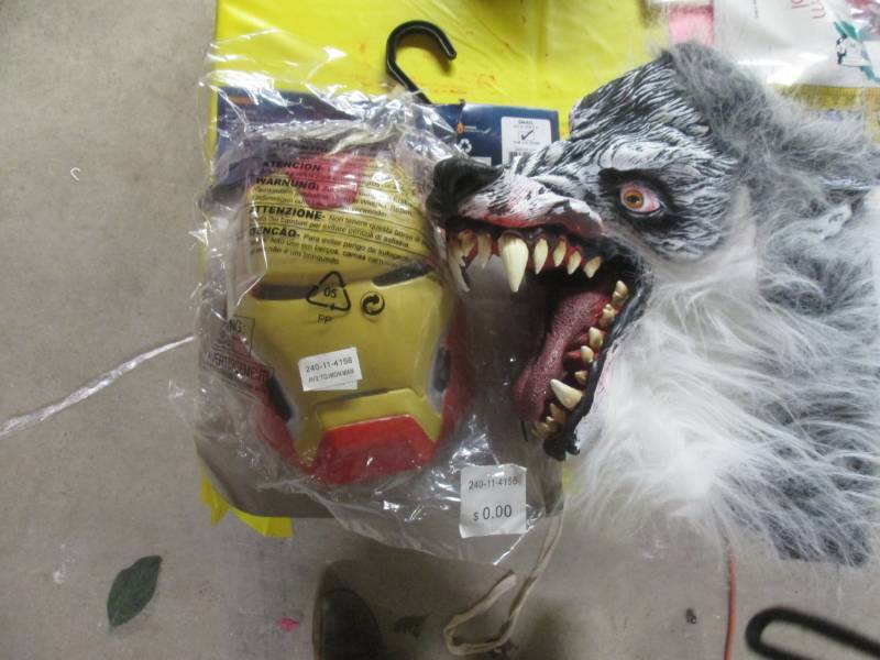 lot 102 image: lot of 2 masks...