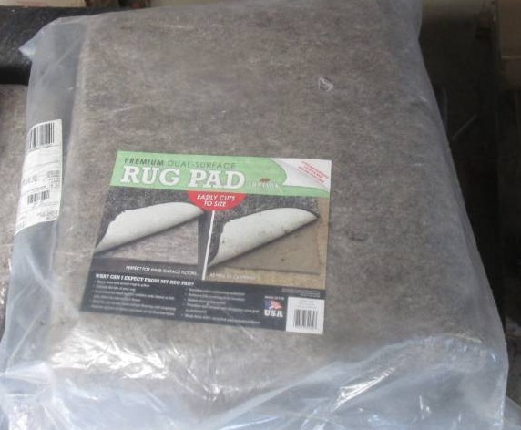 lot 120 image: rug pad...