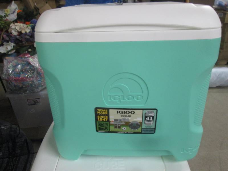 lot 155 image: igloo cooler...