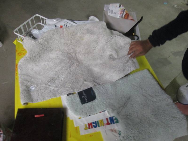 lot 187 image: lot of 4 indoor shag rugs...
