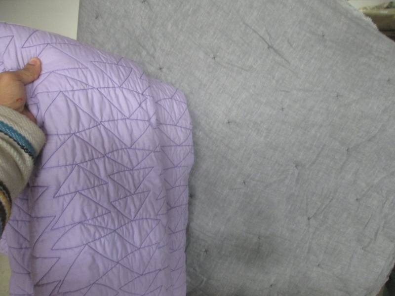 lot 191 image: lot of 2 comforter...