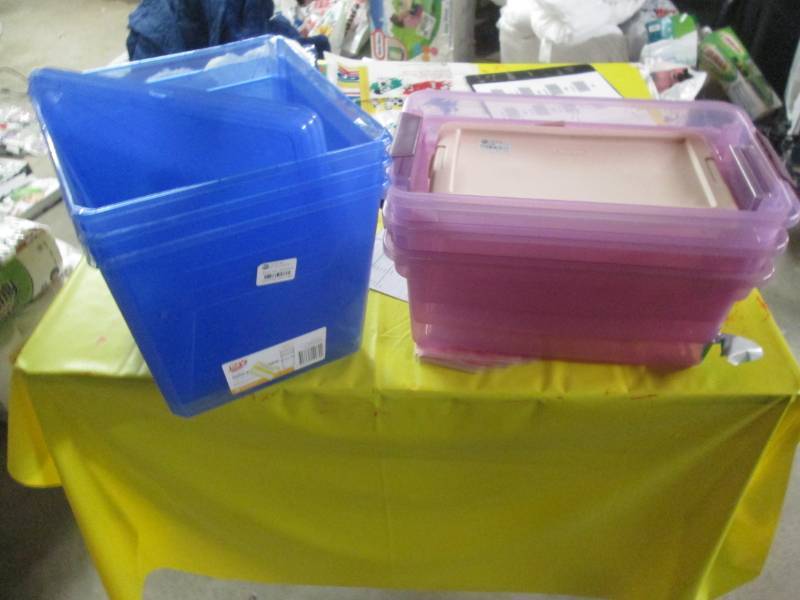 lot 236 image: lot of storage ibins...