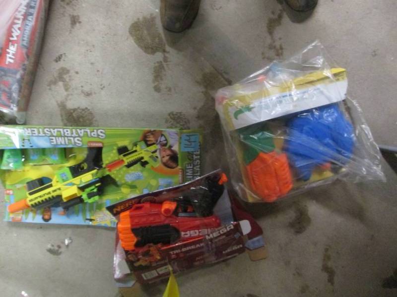 lot 246 image: lot of gun toys...