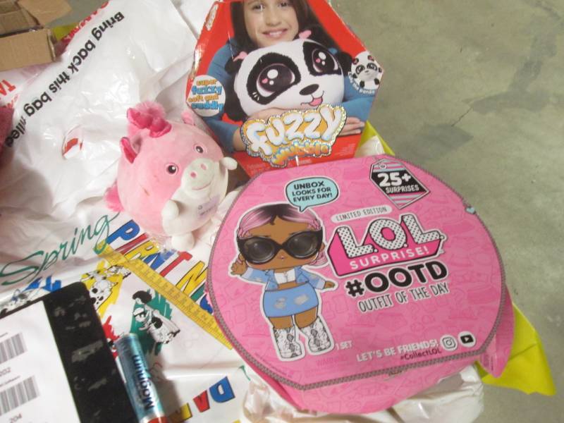 lot 202 image: lot of 3 toy lol and fuzzy...