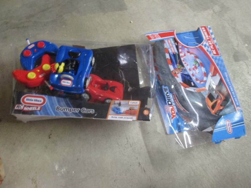 lot 206 image: lot of 2 little tikes rc car set...