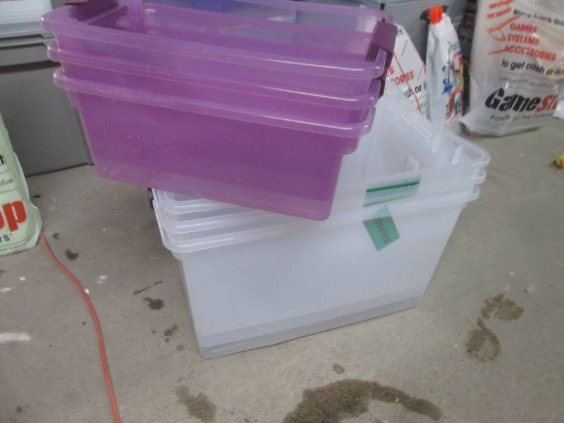 lot 230 image: lot of storage items...
