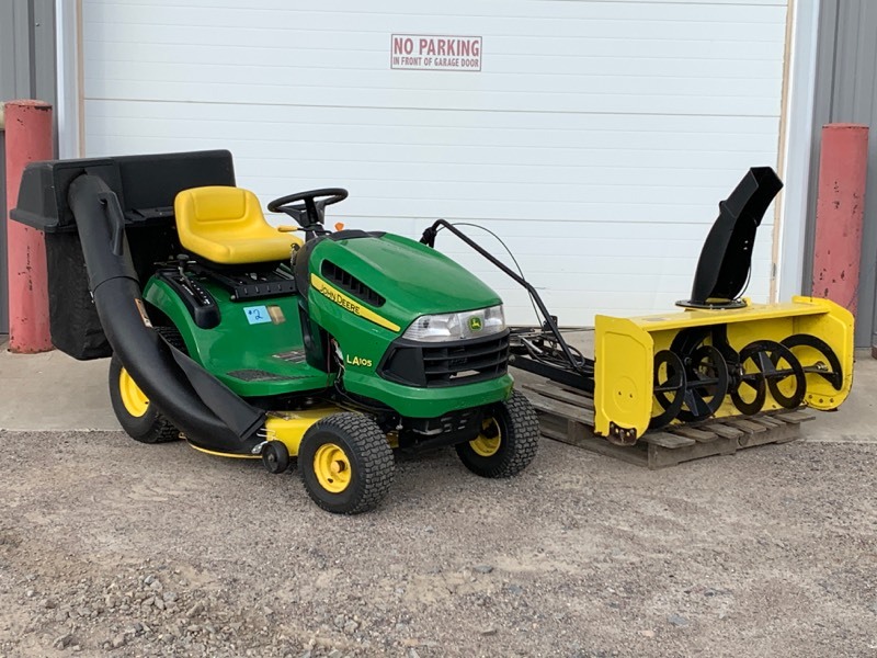 lot 2 image: John Deere LA105 Lawn Tractor Package