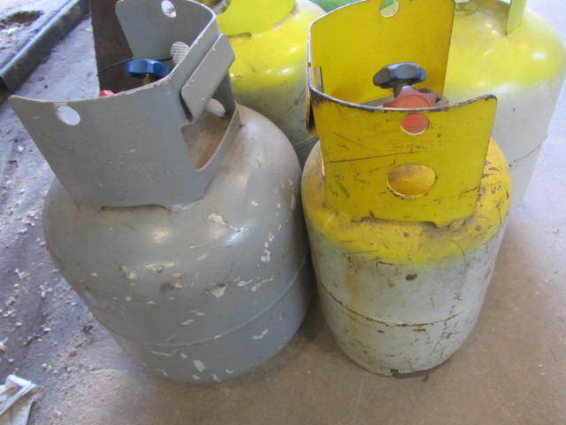 lot 23 image: Tanks