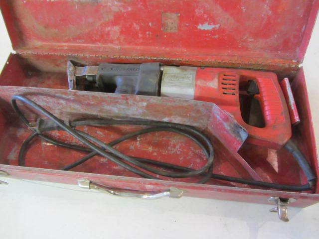 lot 27 image: Milwaukee Sawsall