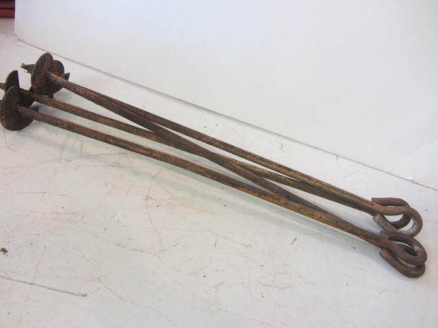 lot 41 image: Anchor Stakes