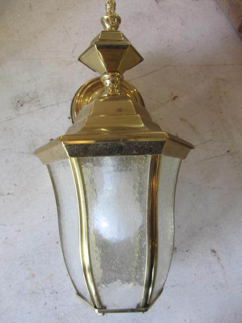lot 100 image: Carriage Light