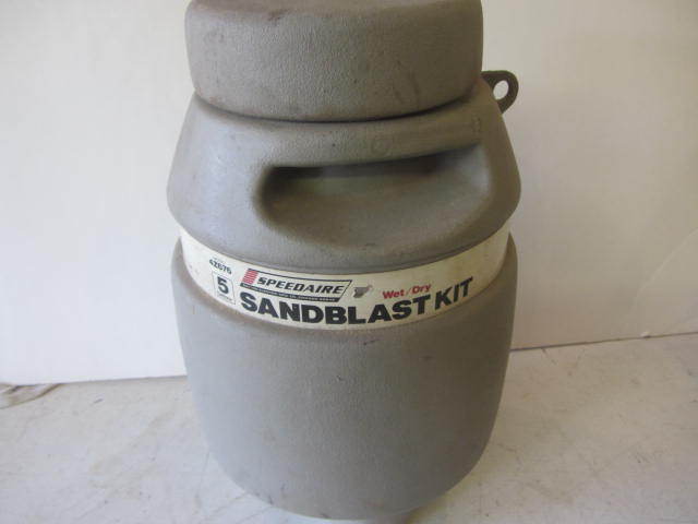 lot 67 image: Sandblast Kit