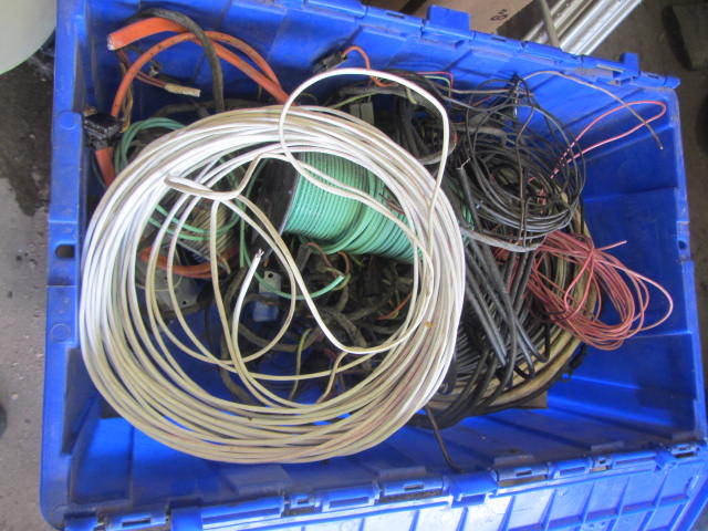 lot 71 image: Wiring
