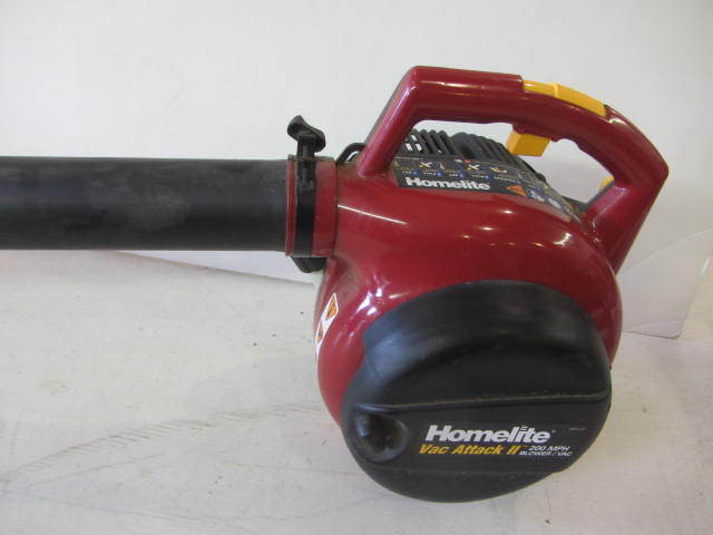 lot 30 image: Homelite Gas Blower