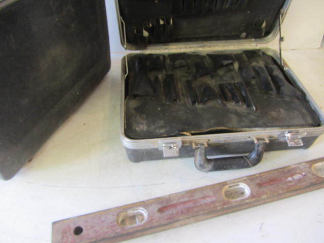 lot 69 image: Level, Service Tool Boxes