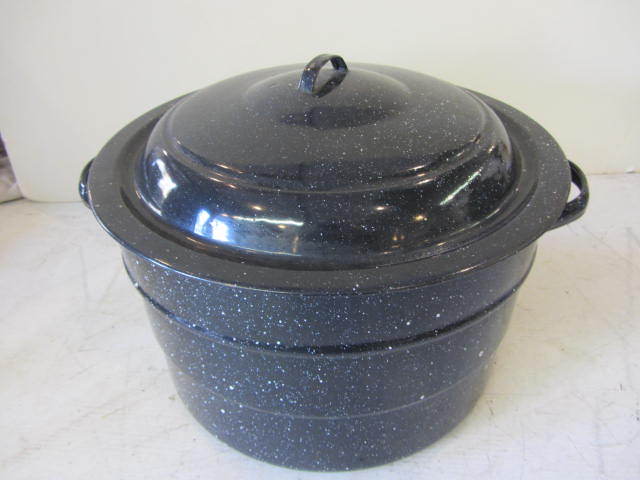 lot 76 image: Canner & Accessories