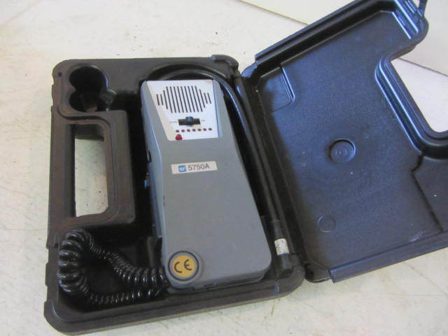 lot 79 image: Freon Leak Detector