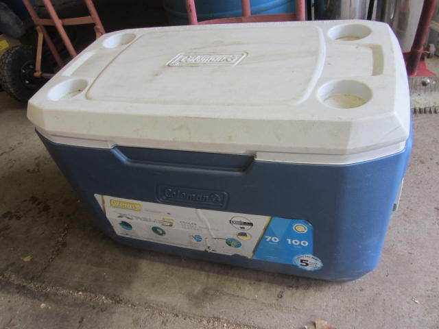 lot 99 image: Coleman Cooler