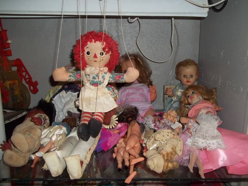 lot 55 image: Dolls
