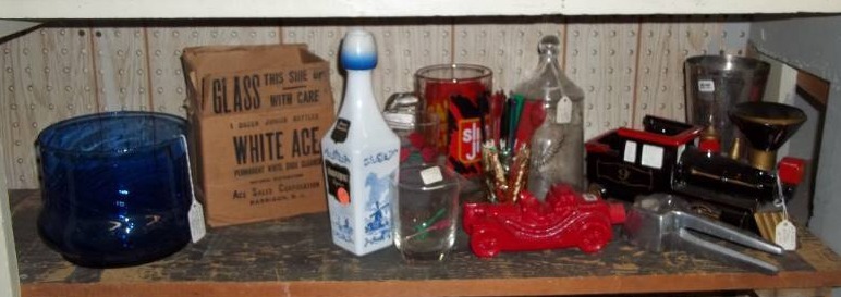 lot 62 image: Assorted Bar Supplies and More