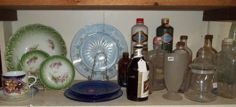 lot 68 image: Bottles and Glassware