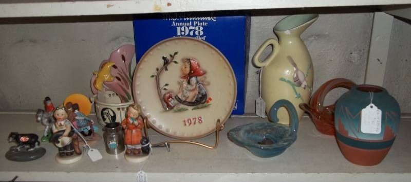 lot 81 image: Hummel Plate with Box and Assorted Figurines