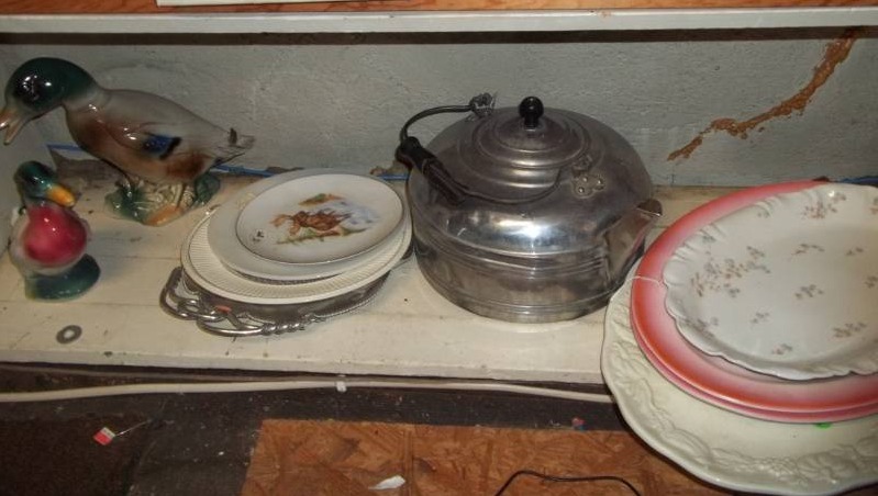 lot 83 image: Steubenville&nbspServing Platters and More