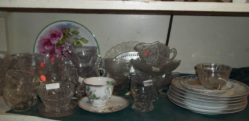 lot 95 image: Large Lot of Glass TeaPunch Cups Krautheim