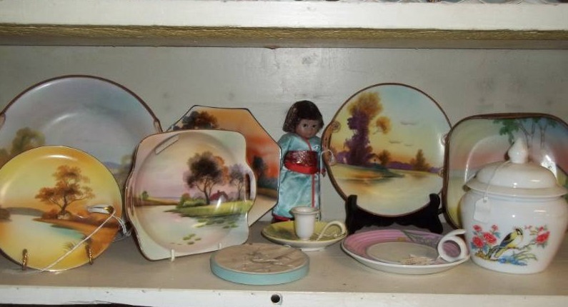lot 97 image: Ceramic Decorative Dishware Nippon, Noritake