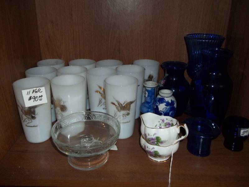 lot 158 image: Assorted Glassware