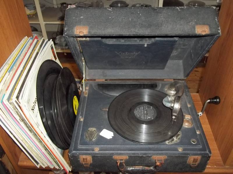 lot 162 image: Vintage Record Player and Records