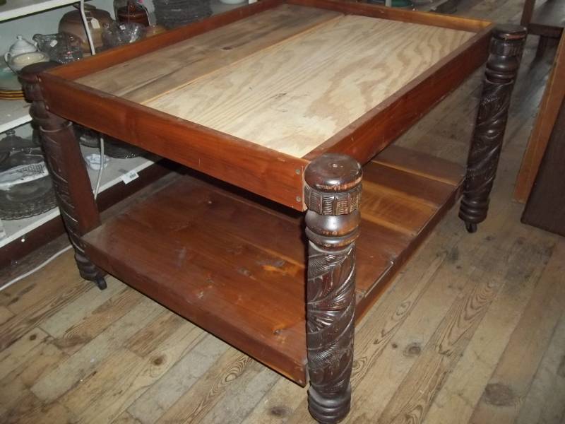 lot 175 image: Unique Rolling Table